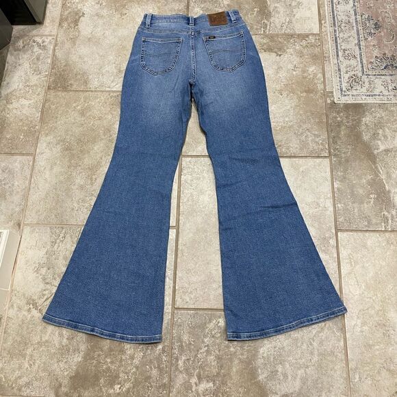 Lee Vintage Modern High Rise Flare Jeans 27x33 NWT Stretch Denim. Lot of 2 - Picture 7 of 16